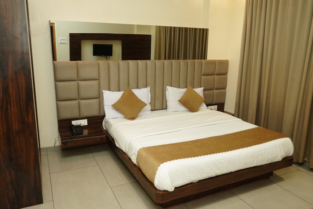 Super Deluxe AC Room Img 1