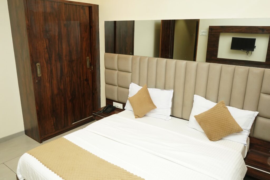 Super Deluxe AC Room Img 3