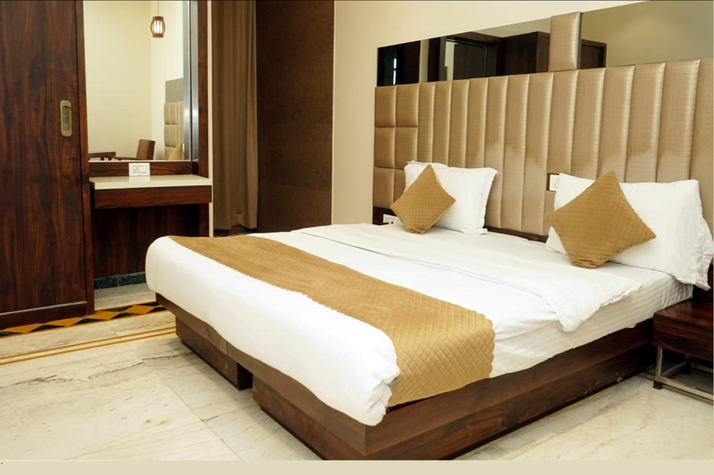 Super Deluxe AC Room (Bath Tub)